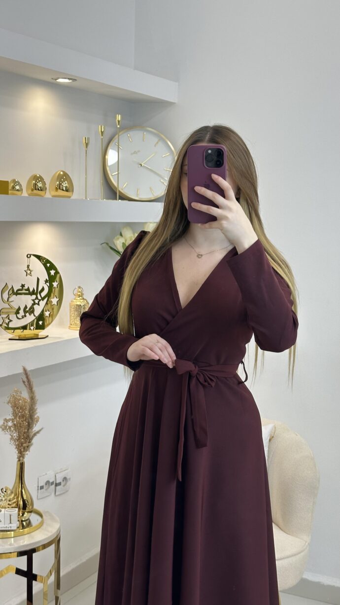 ⁦Robe Longue Élégante⁩ - الصورة ⁦2⁩