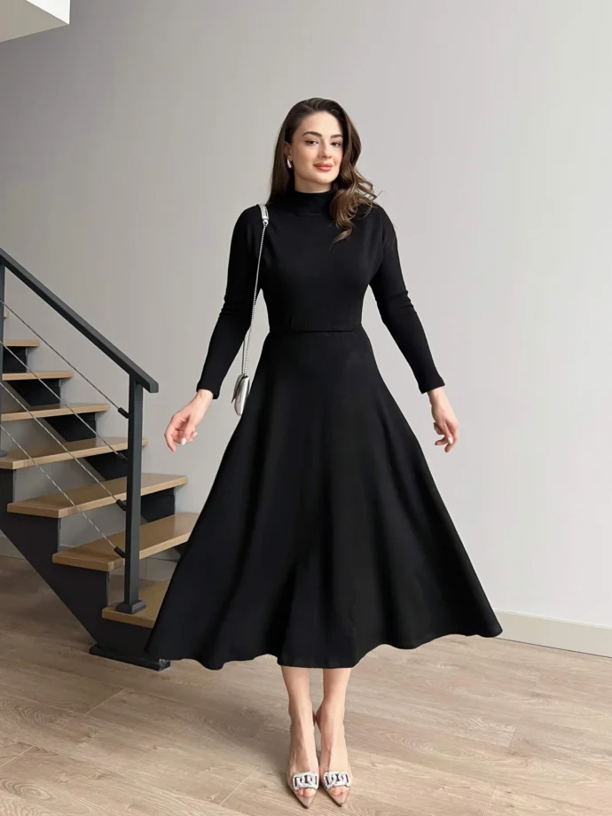 Robe à manches longues et jupe cloche