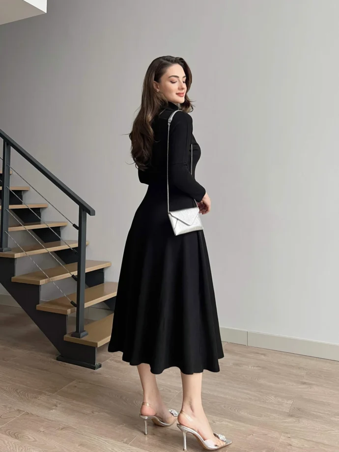⁦Robe à manches longues et jupe cloche⁩ - الصورة ⁦2⁩